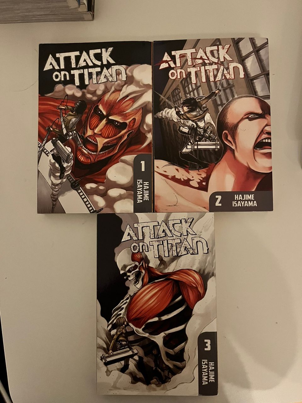 Attack on titan 1-3 englanti