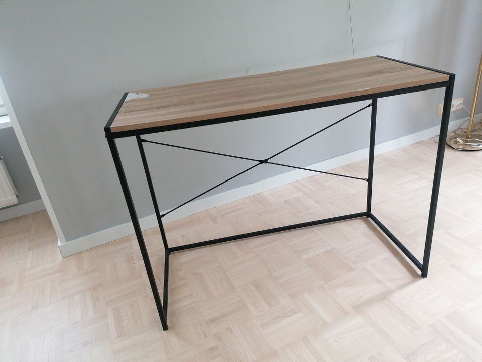 Työpöytä 100x45 cm