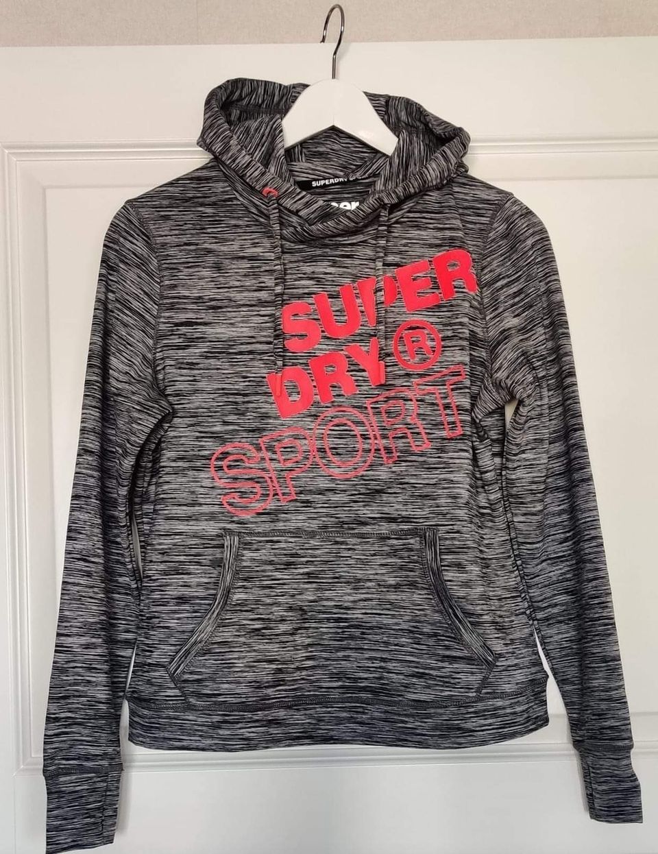 SUPERDRY uudenveroinen huppari 38