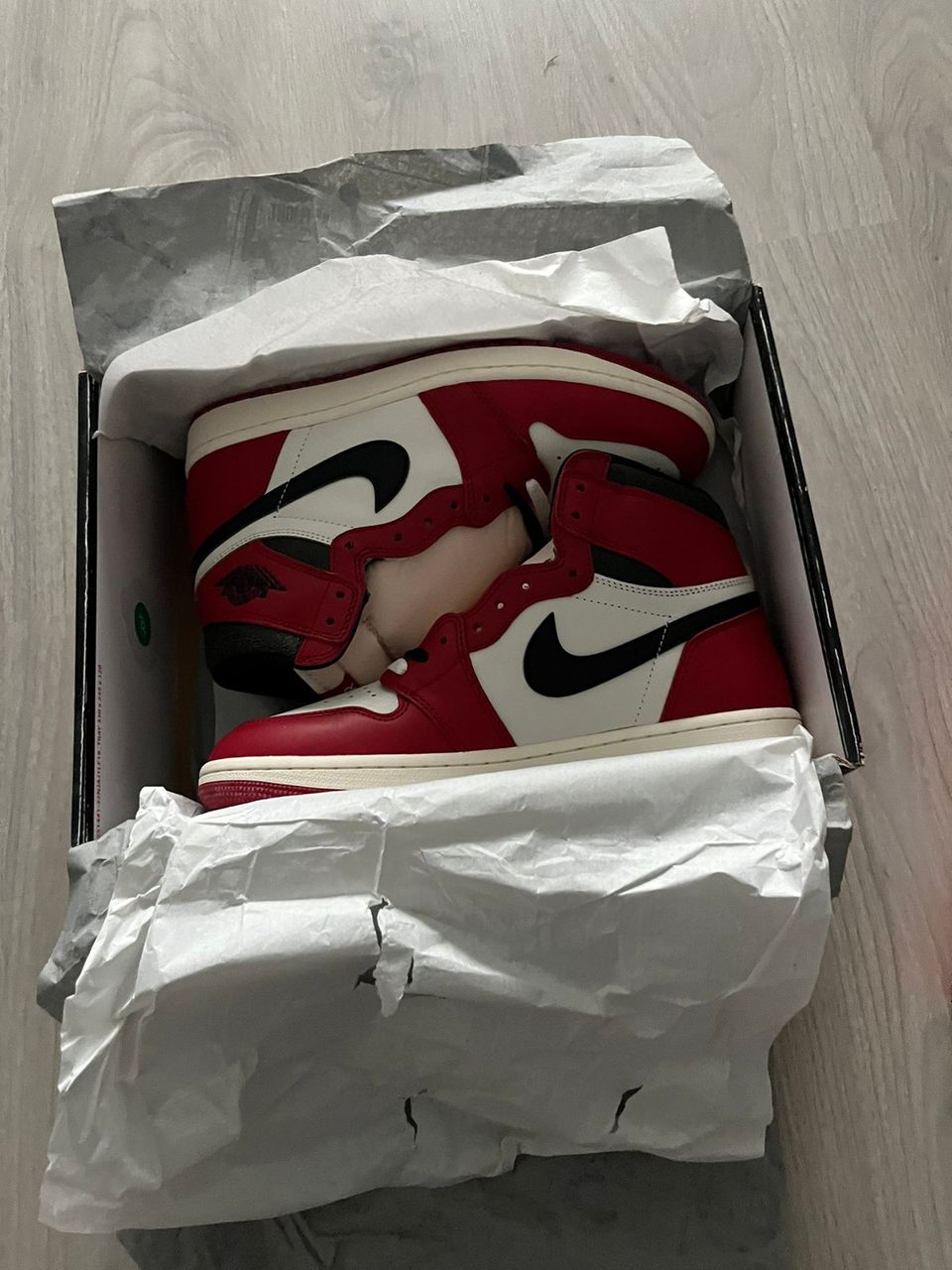 Air jordan 1 retro high chicago lost and found