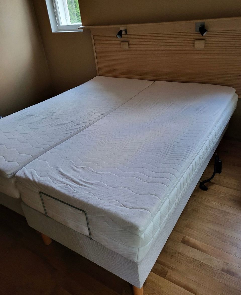 Moottorisängyt 2 kpl yht. 150€ tai 100€/kpl