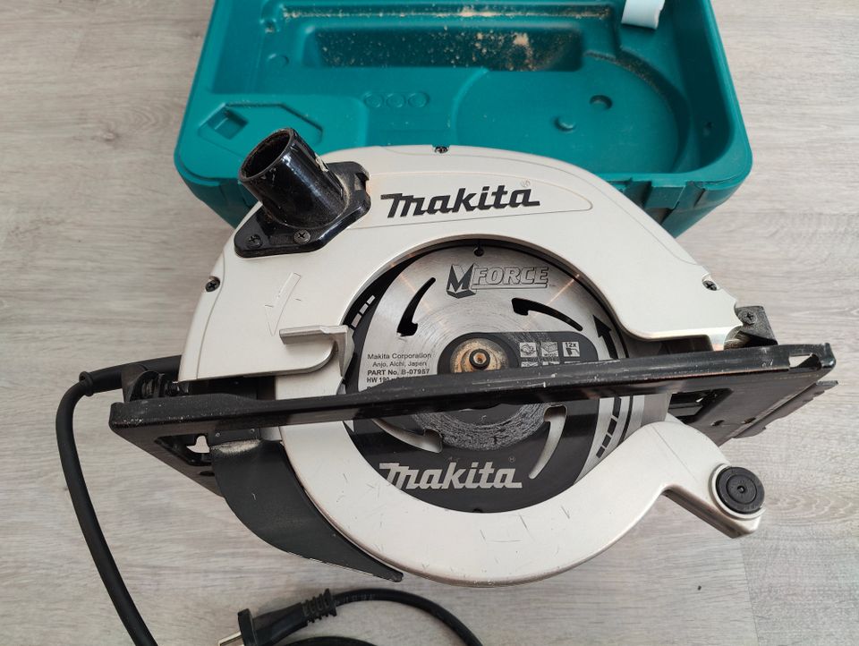 Makita 5704R käsisirkkeli