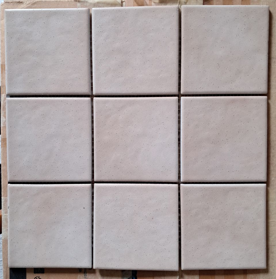 Keraaminen laatta, beige 97x97 mm