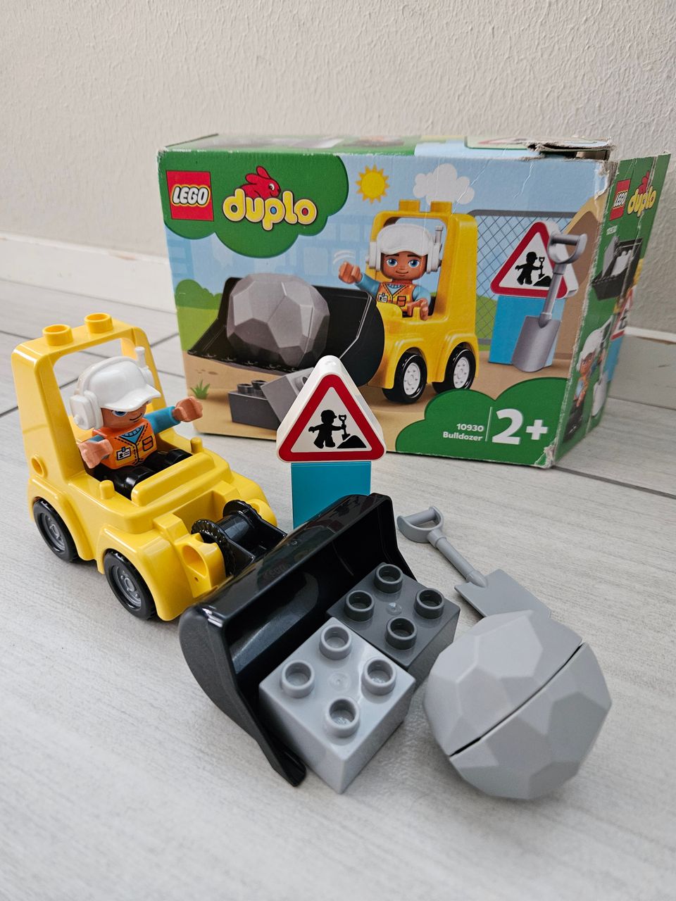 Lego Duplo bulldozer