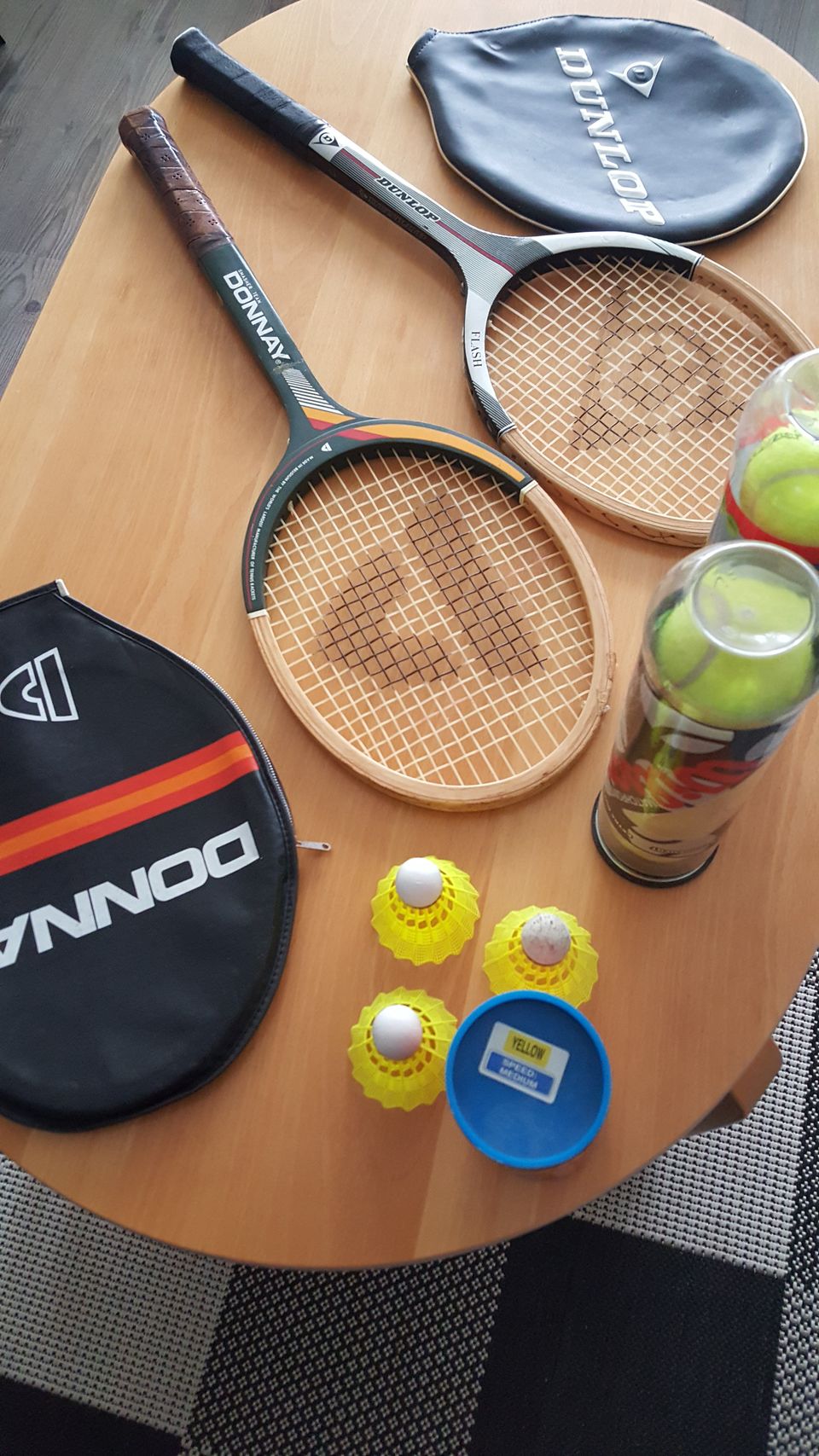 Donnay ja dunlop tennismailat