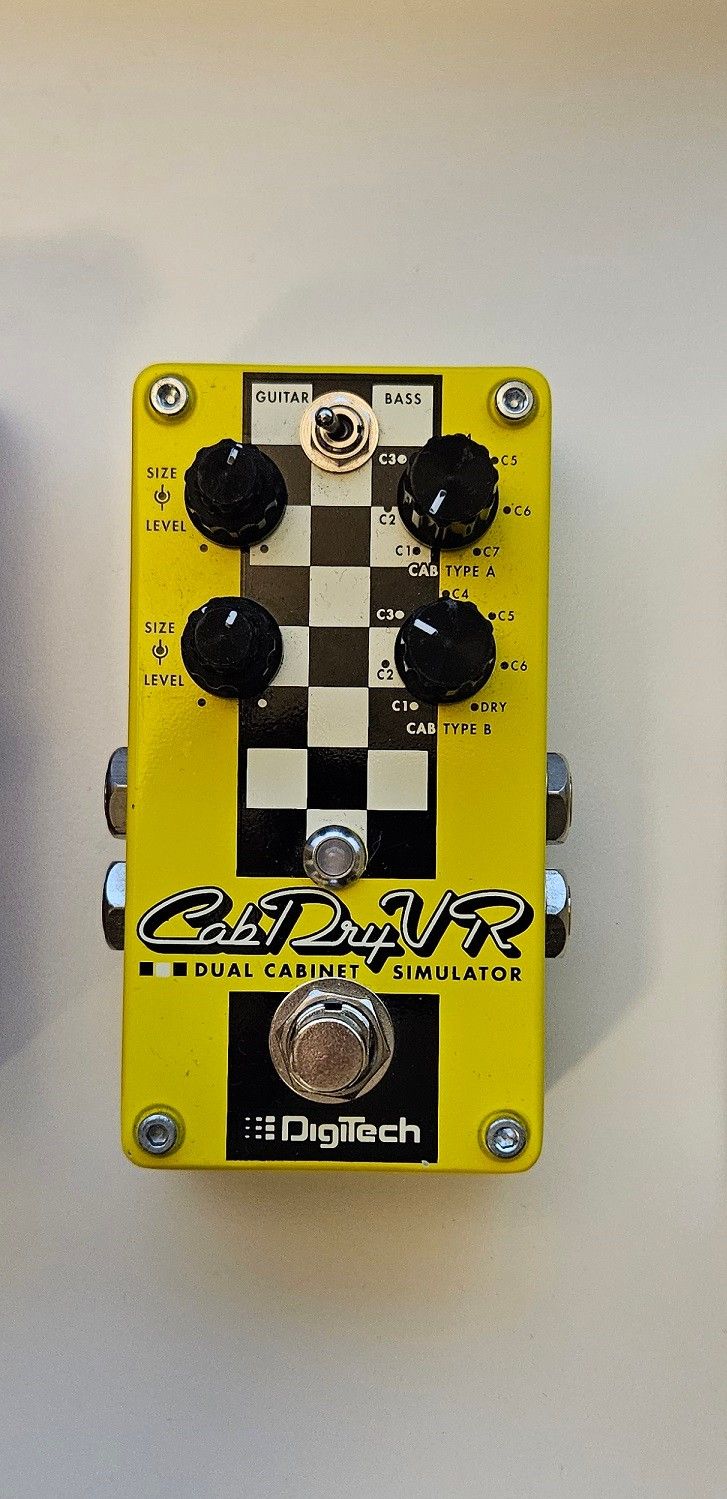 Digitech CabDryVR pedaali