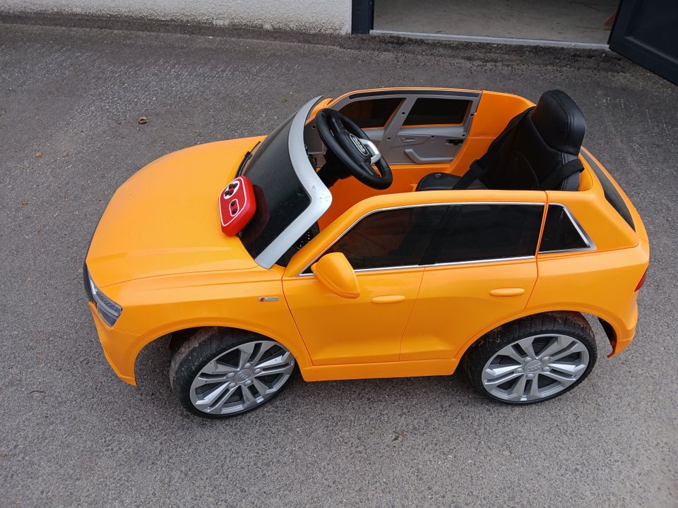 Audi Q8 akkuauto