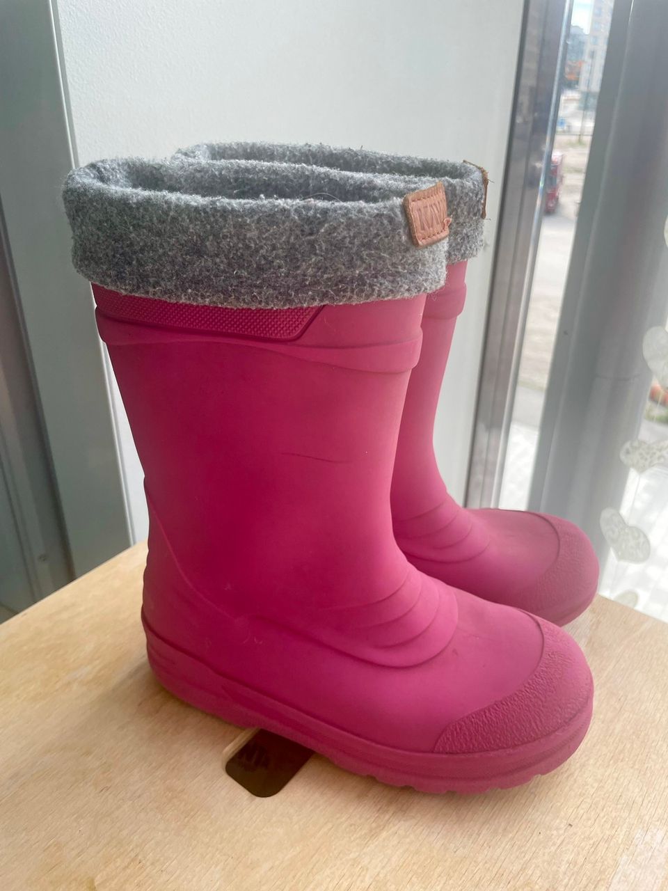 Kavat rain boots size 30