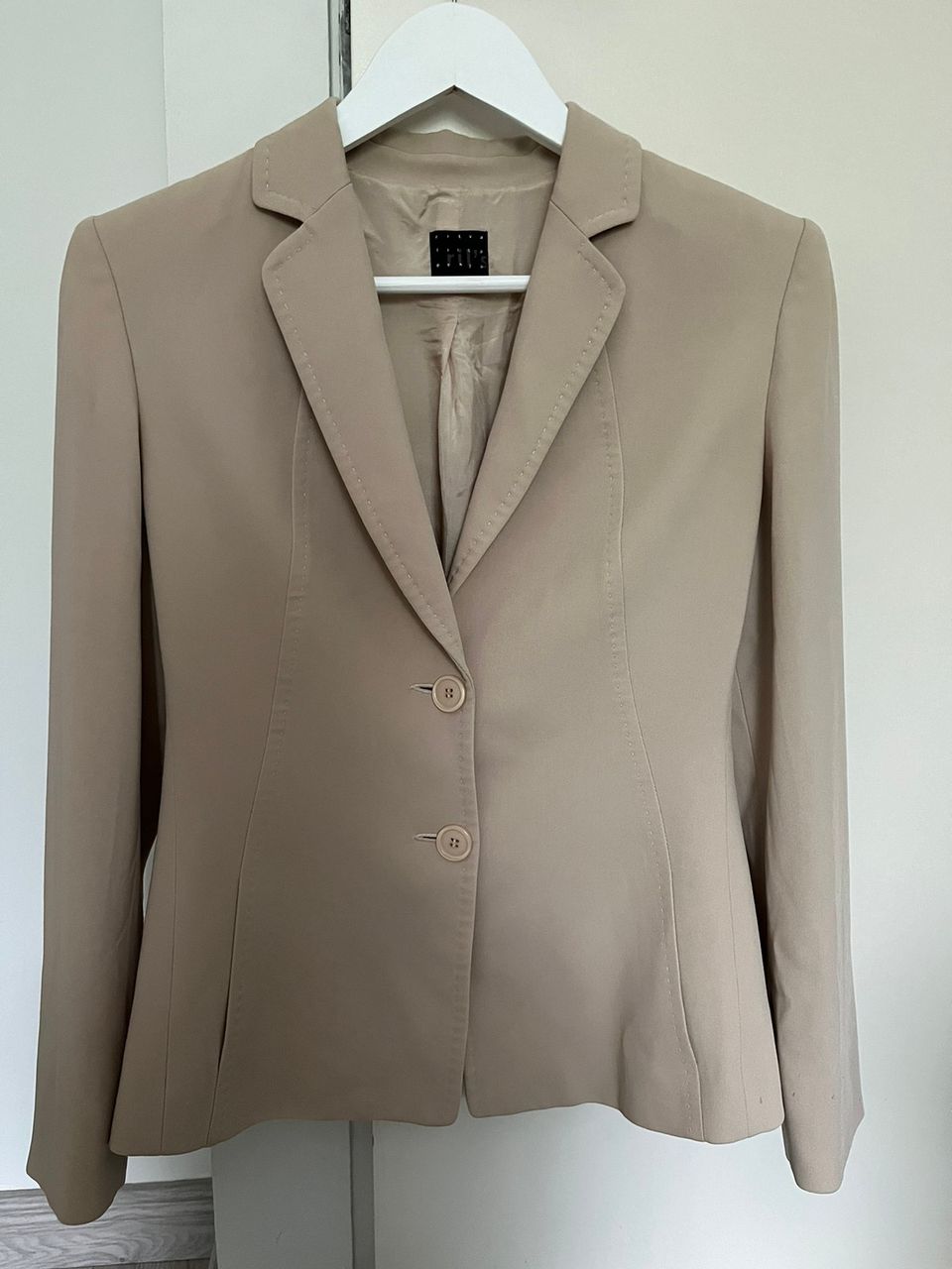 Ril’s blazer beige/luon. valk 34/36