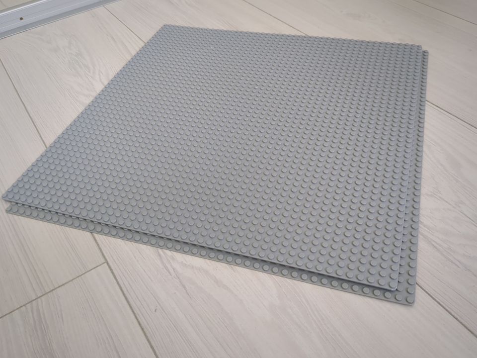 LEGO Classic 11024 - Harmaa ISO rakennuslevy 48*48