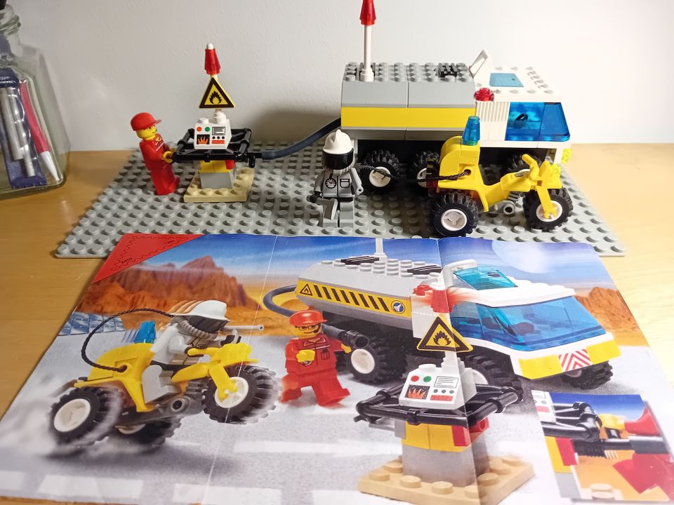 Lego Spaceport 6459 Fuel Truck