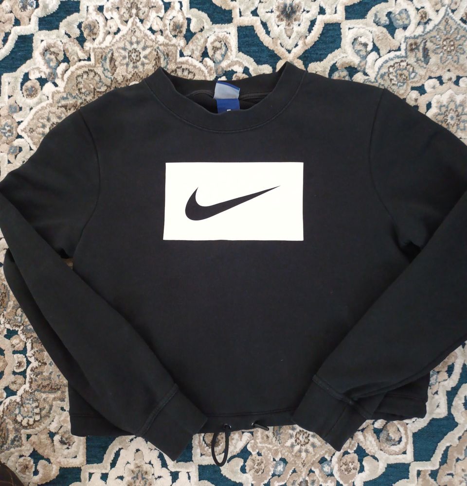 Nike collegepusero s