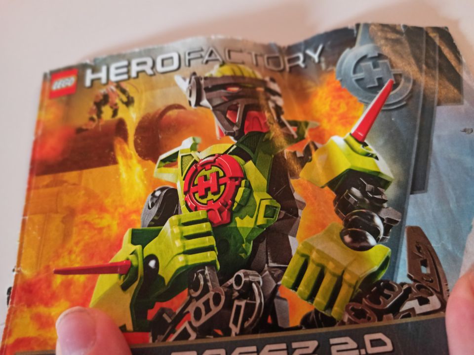 Bionicle hero factory breez 2.0