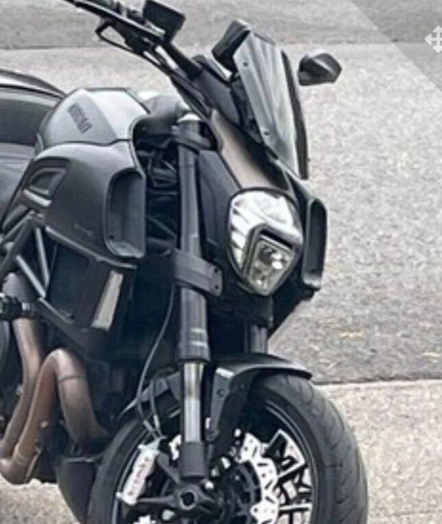 Ducati diavel puig plexi