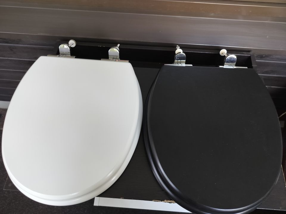 Ikea pehmeästi laskeutuva WC istuimen kansi