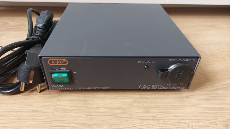 SPA-8230RF / PS-23SWIRF 13,8 V DC / 23 A VIRTALÄHDE