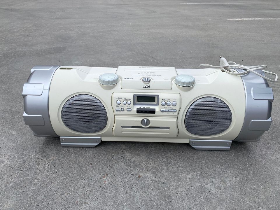 JVC BOOMBOX