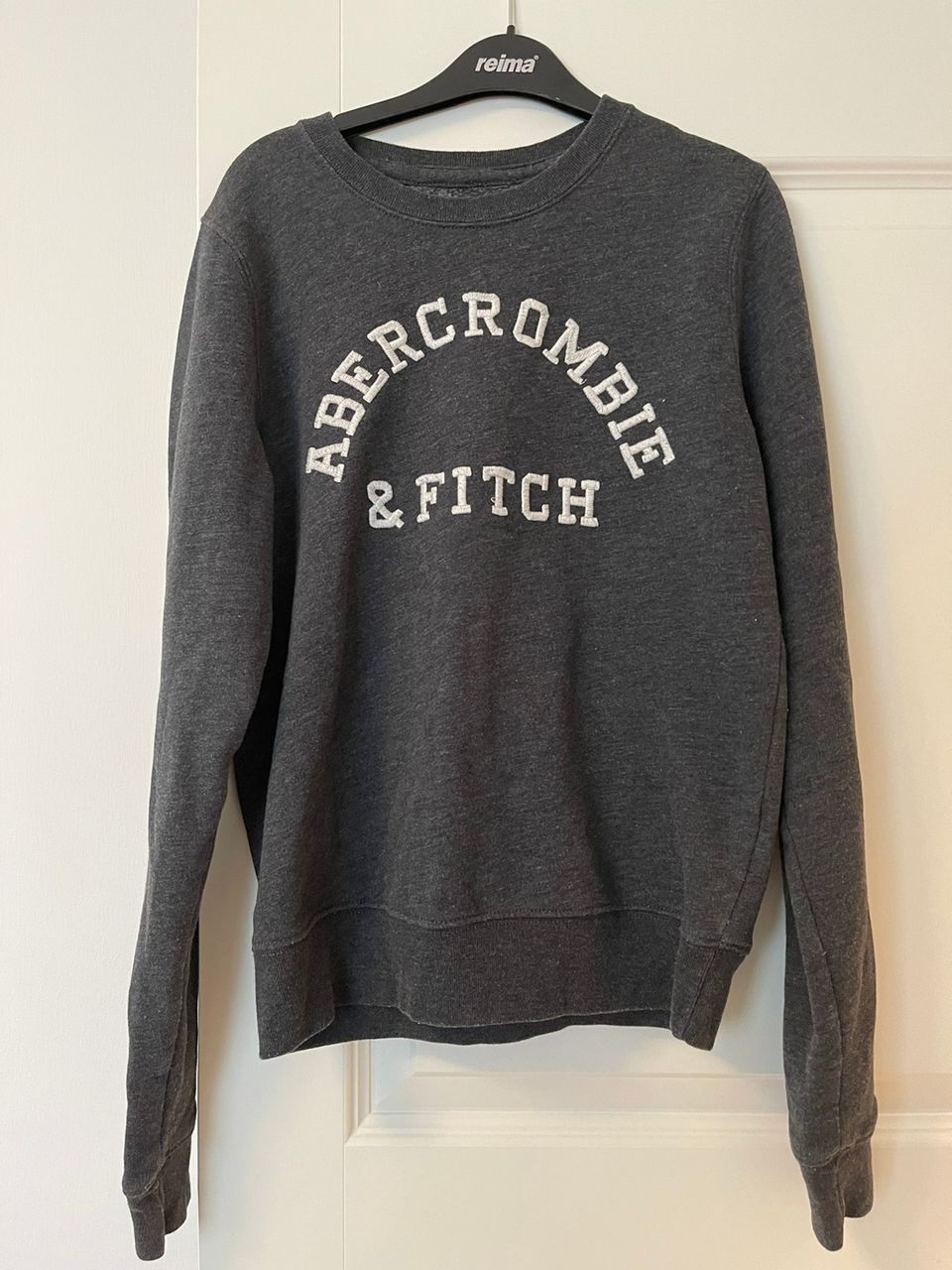 Abercrombie & Fitch -college