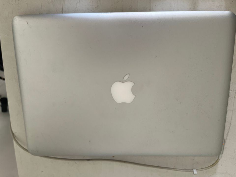 MacBook Pro 13” (mid 2009)