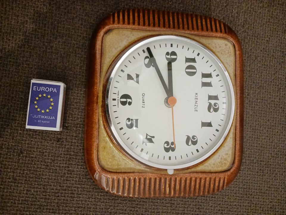 Vintage-kello (Kienzle)