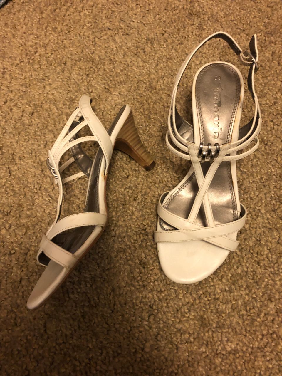 Tamaris valkoiset sandaletit
