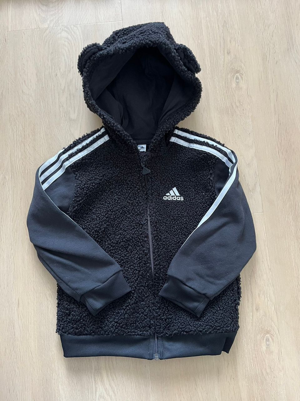 Adidas teddy huppari