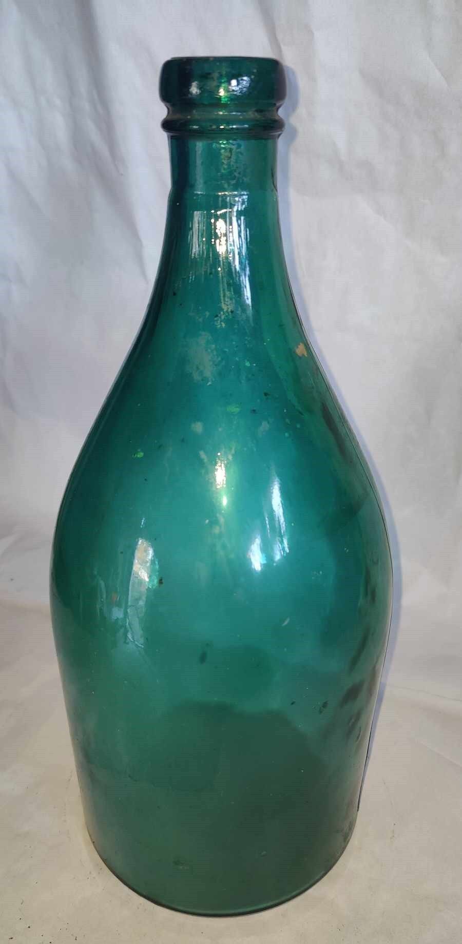 Kaunis Vihreä antiikkinen lasipullo Kork. 40cm x Lev. 17cm