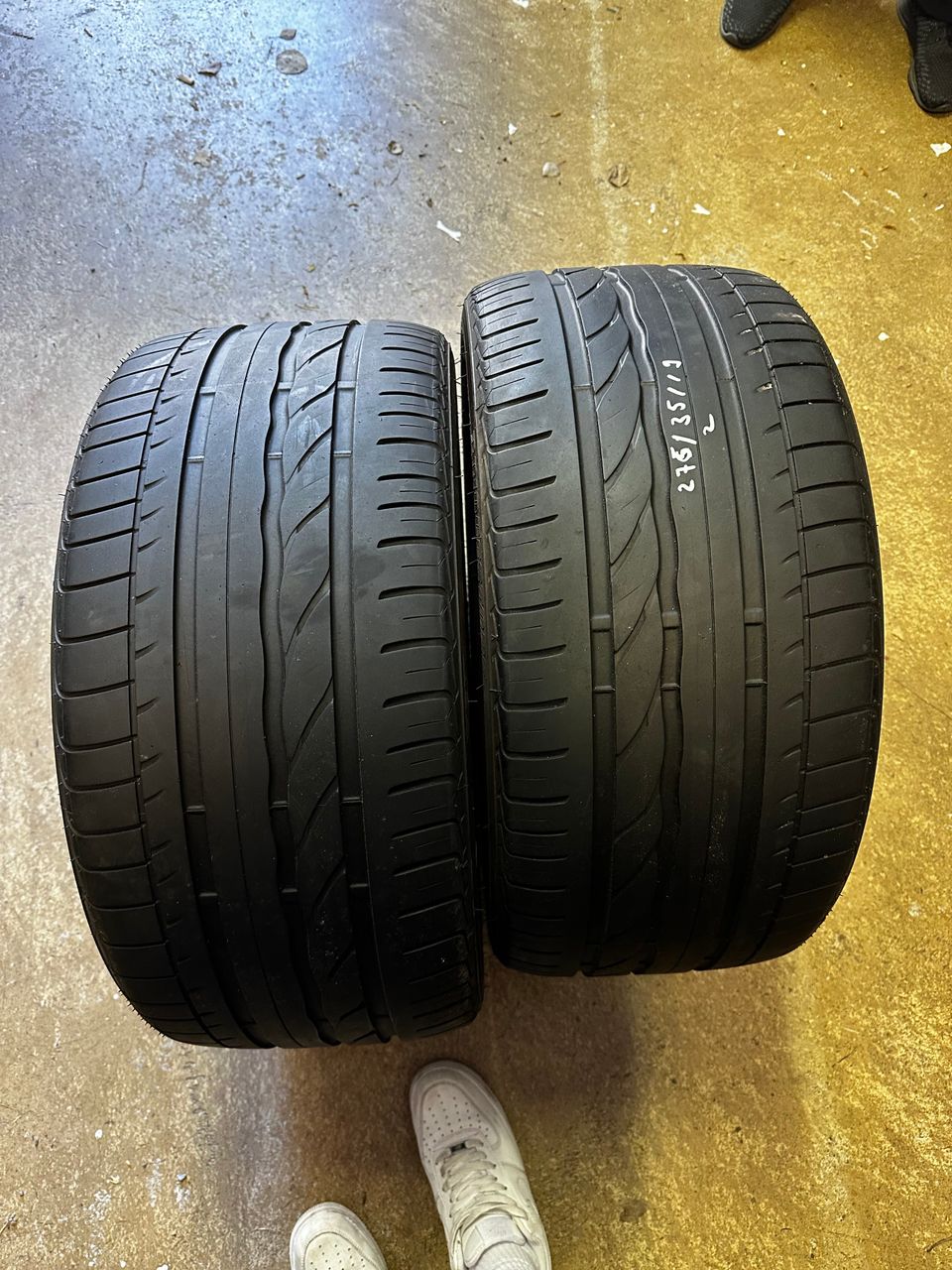 2kpl kesärenkaat 275/35R19 Bridgestone