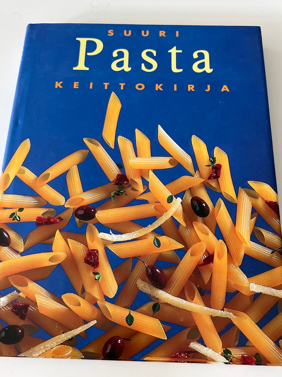 Pasta Suuri Keittokirja. Laain ja paras.