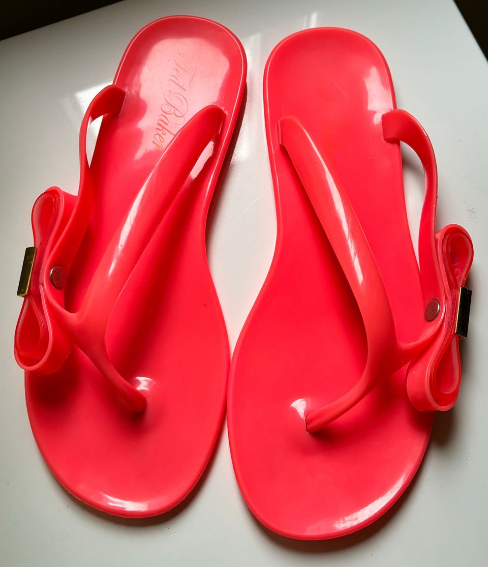 Ted Baker Flip flops varvassandaalit, n. 36