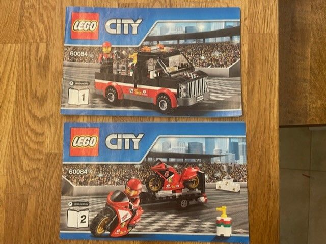 Lego City auto&peräkärry & moottoripyörät 60084