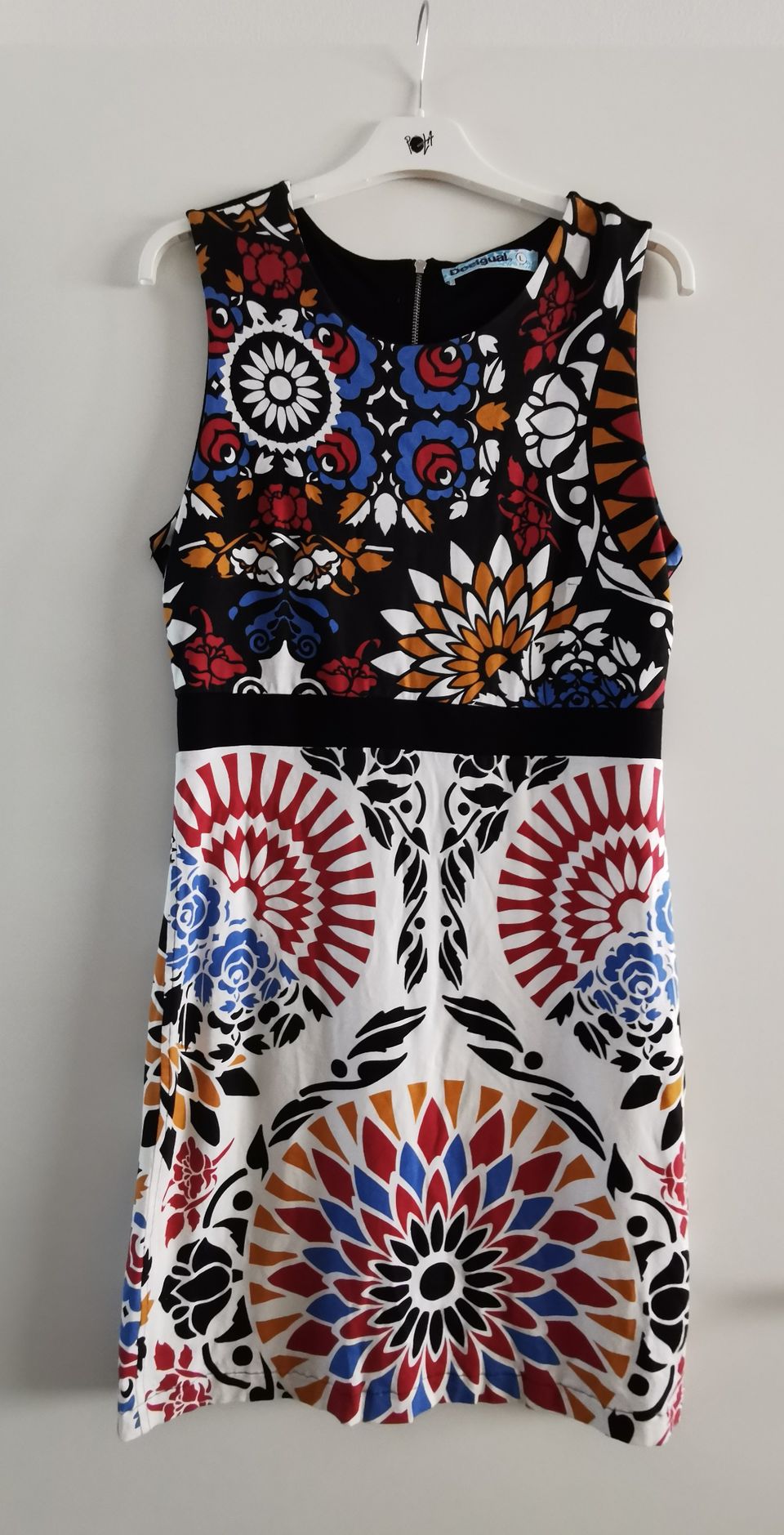 Desigual mekko, koko L