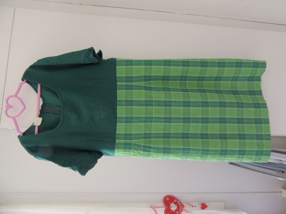 Vintage vihreä mekko M ruudullinen alaosa lyhyet hihat