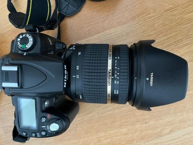 Nikon D90 + objektiivi ja tarvikkeet