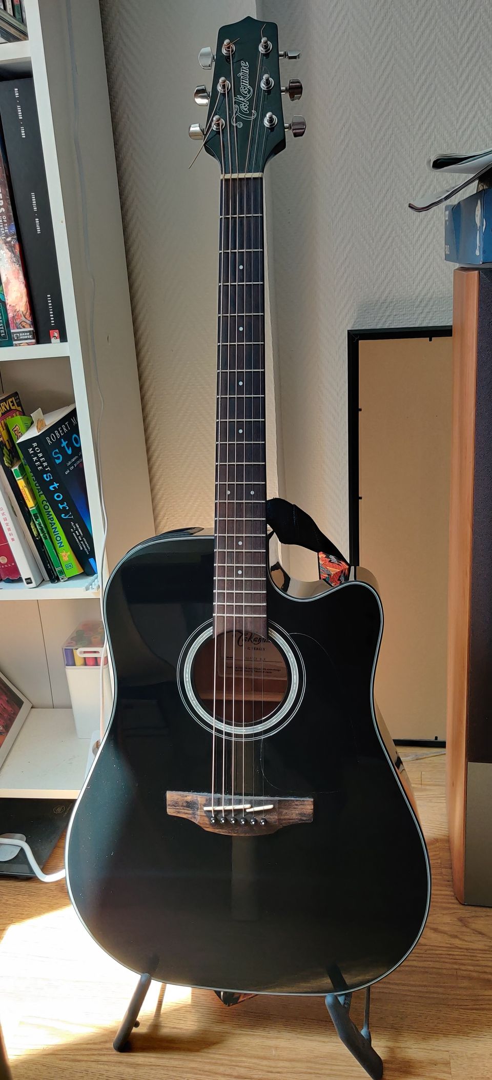 Elektroakustinen kitara Takamaine GD30 CE