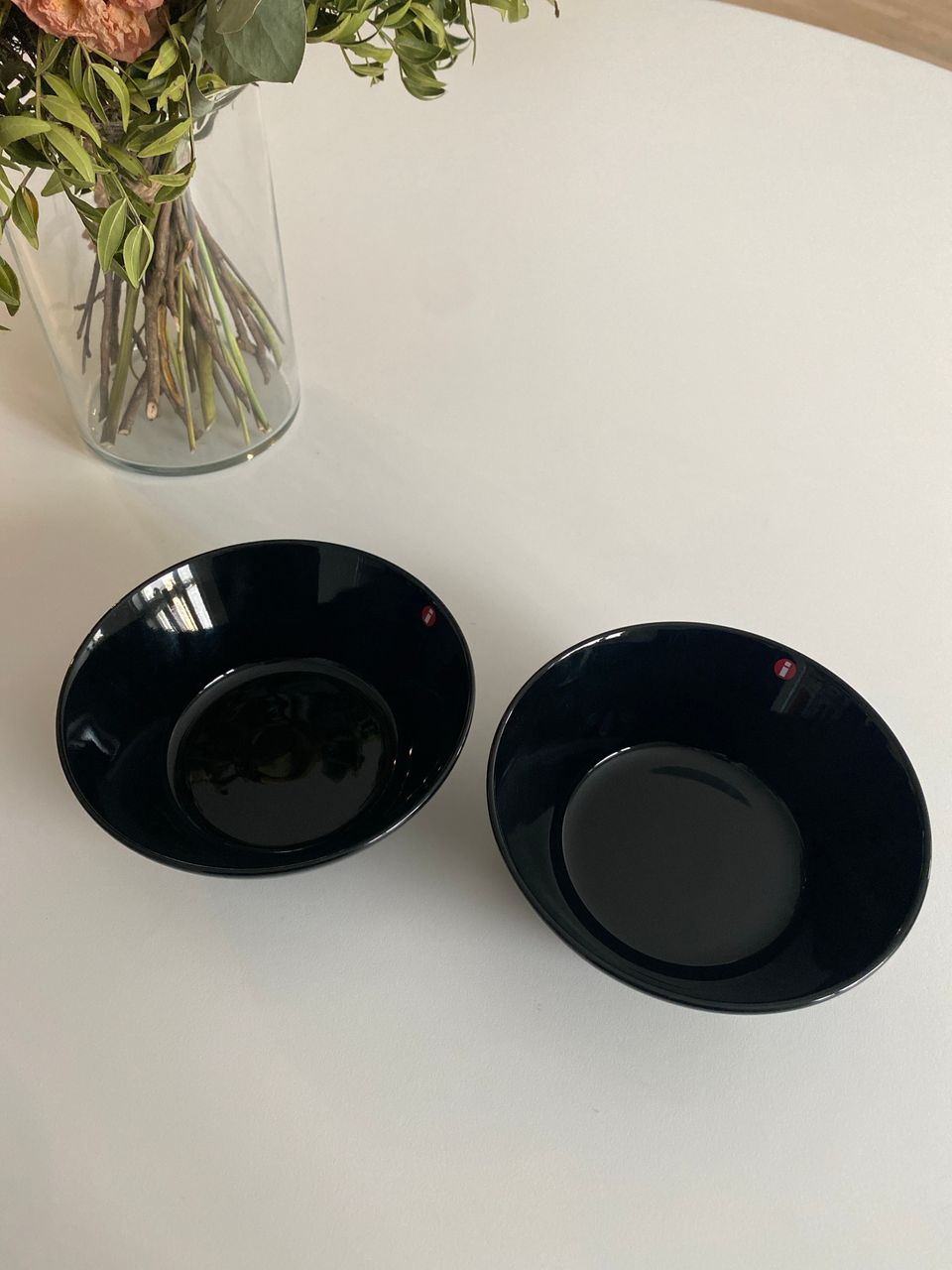 Iittala Teema mustia kulhoja 2kpl