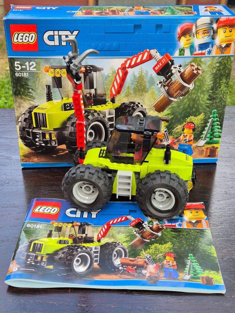 Lego City Forest Tractor 60181 Retired 2018