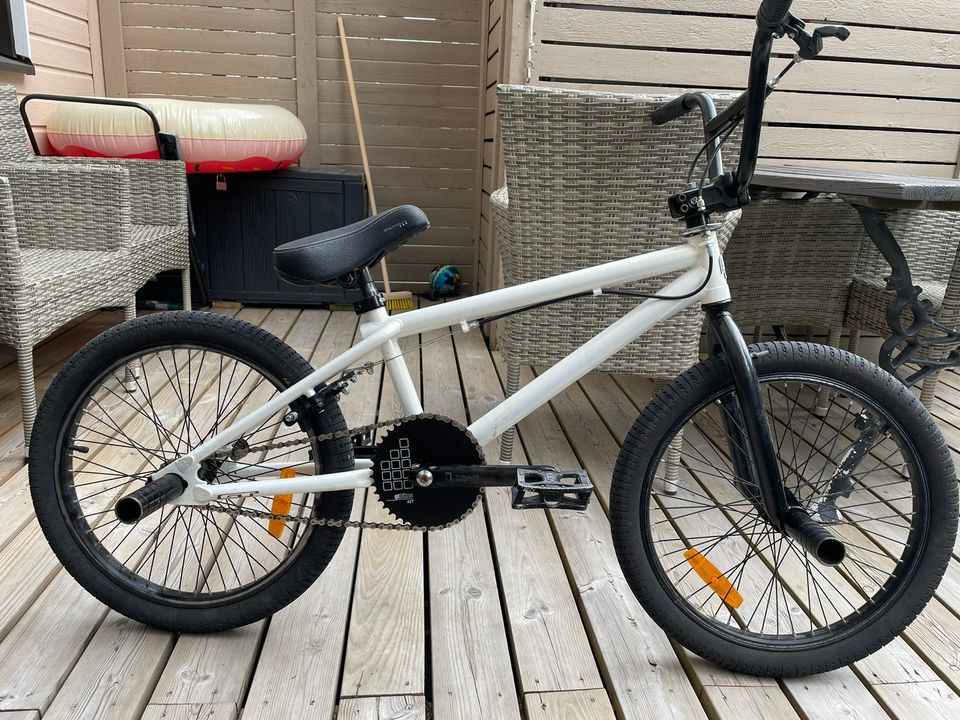 Gt performance bmx pyörä