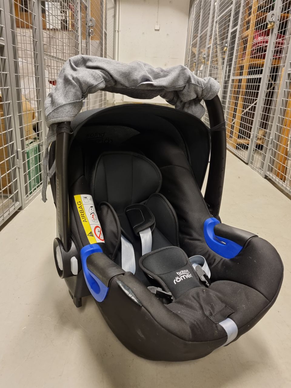 Britax Baby safe I-Size Car Seat and Flex Base