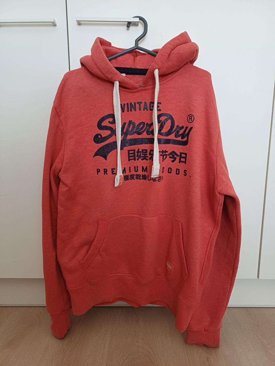 Superdry huppari