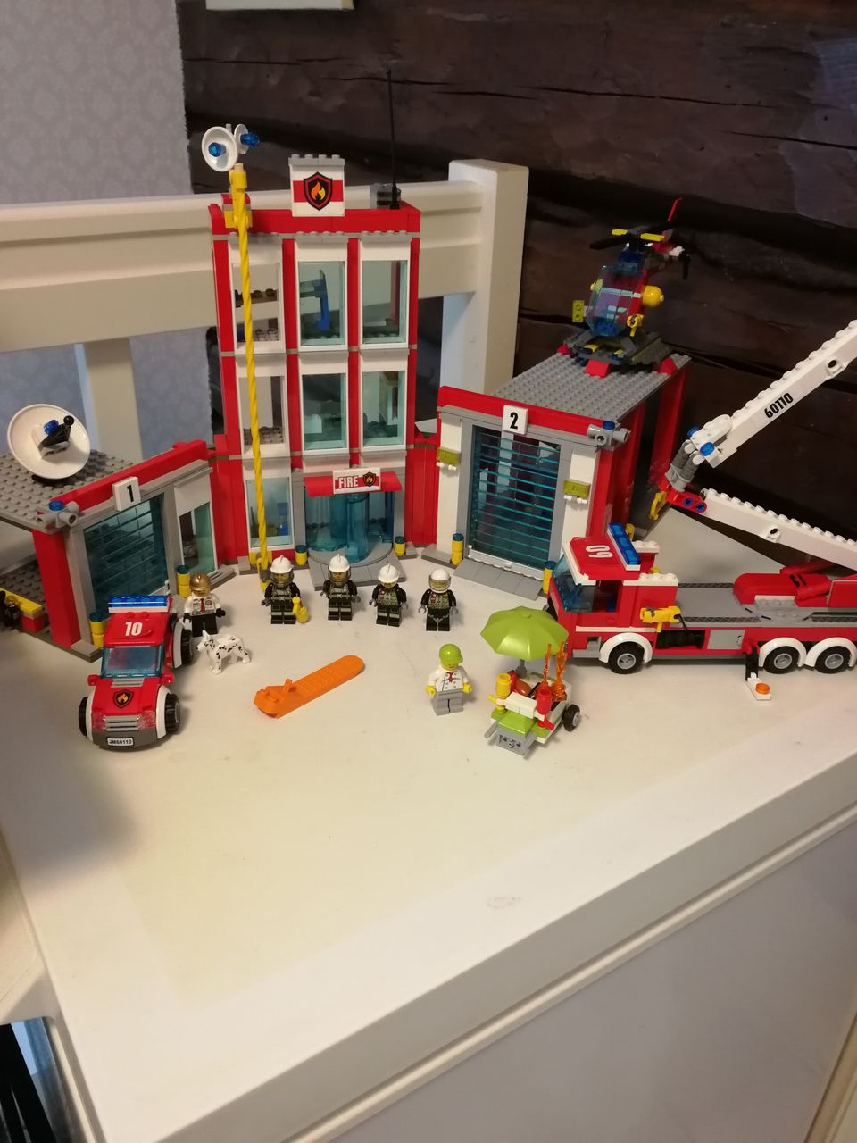 Lego city 60110 paloasema