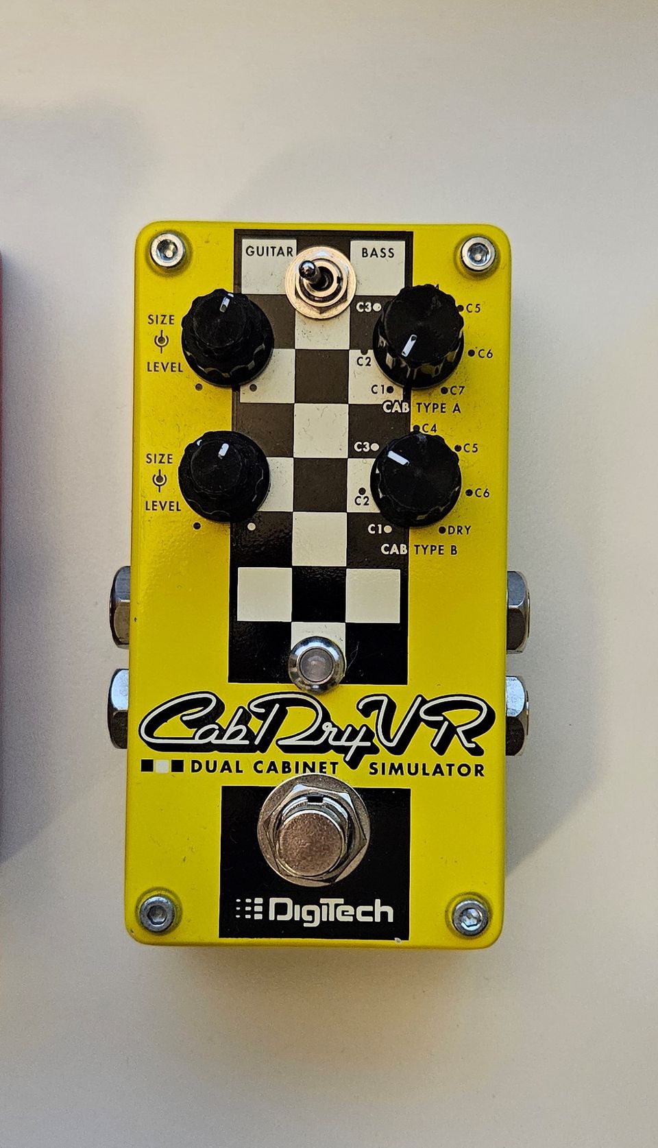 Digitech CabDryVR pedaali