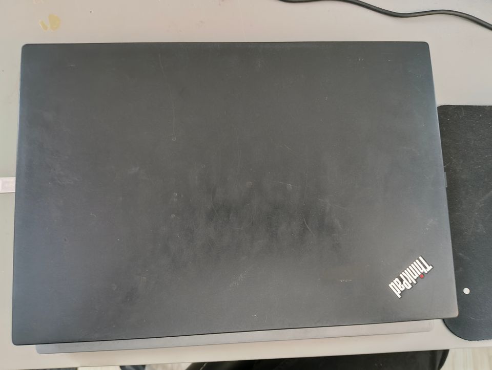 Lenovo T480s läppäri 24Gb/2Tb/14"