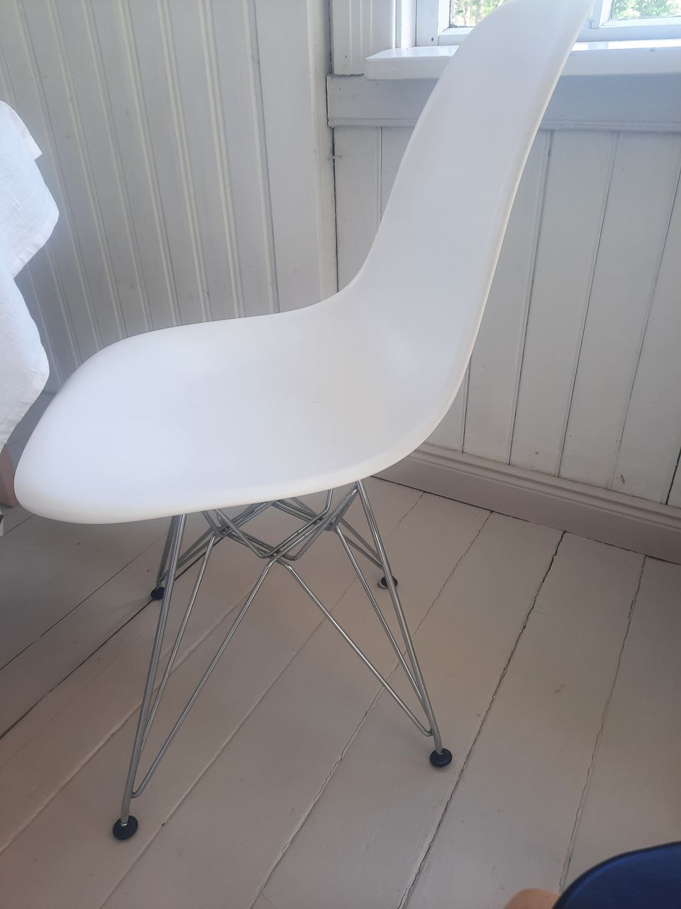 Eames DSR tuolit