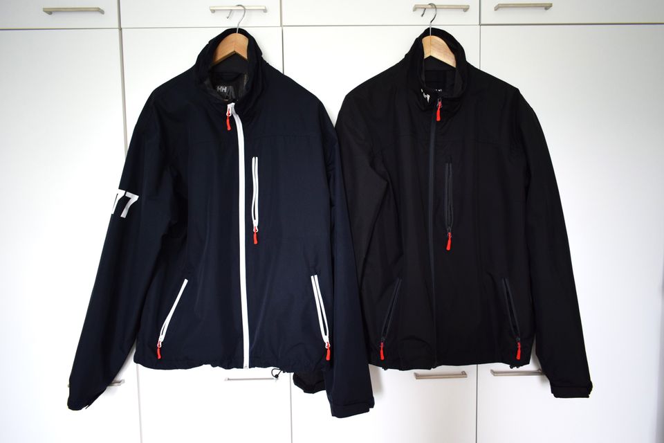 Miesten ulkoilutakit, koko XL, Helly Hansen, 2 kpl / 70 €