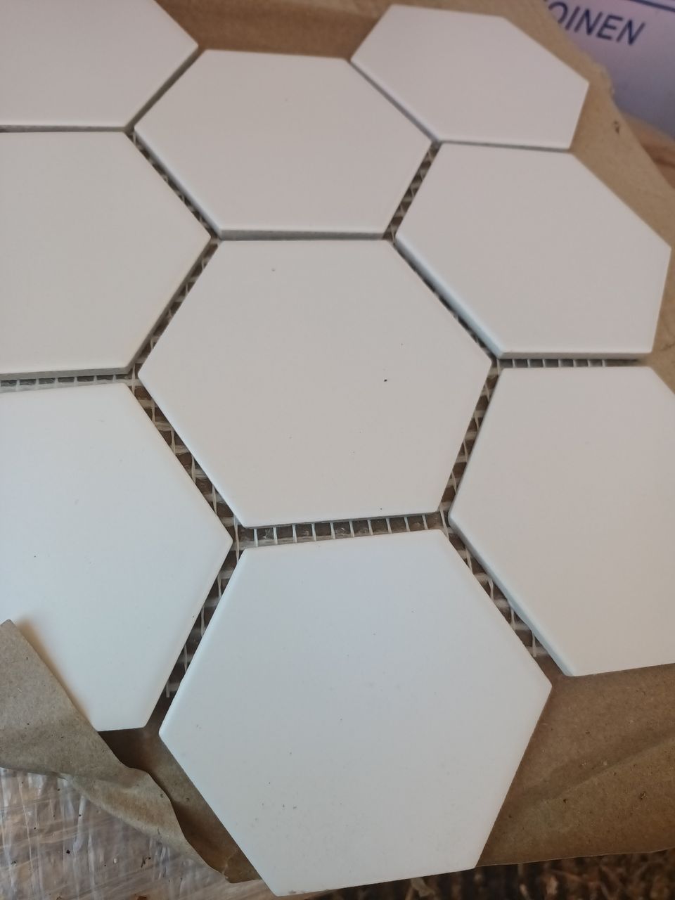 Hexagon laattaa 1.5m2