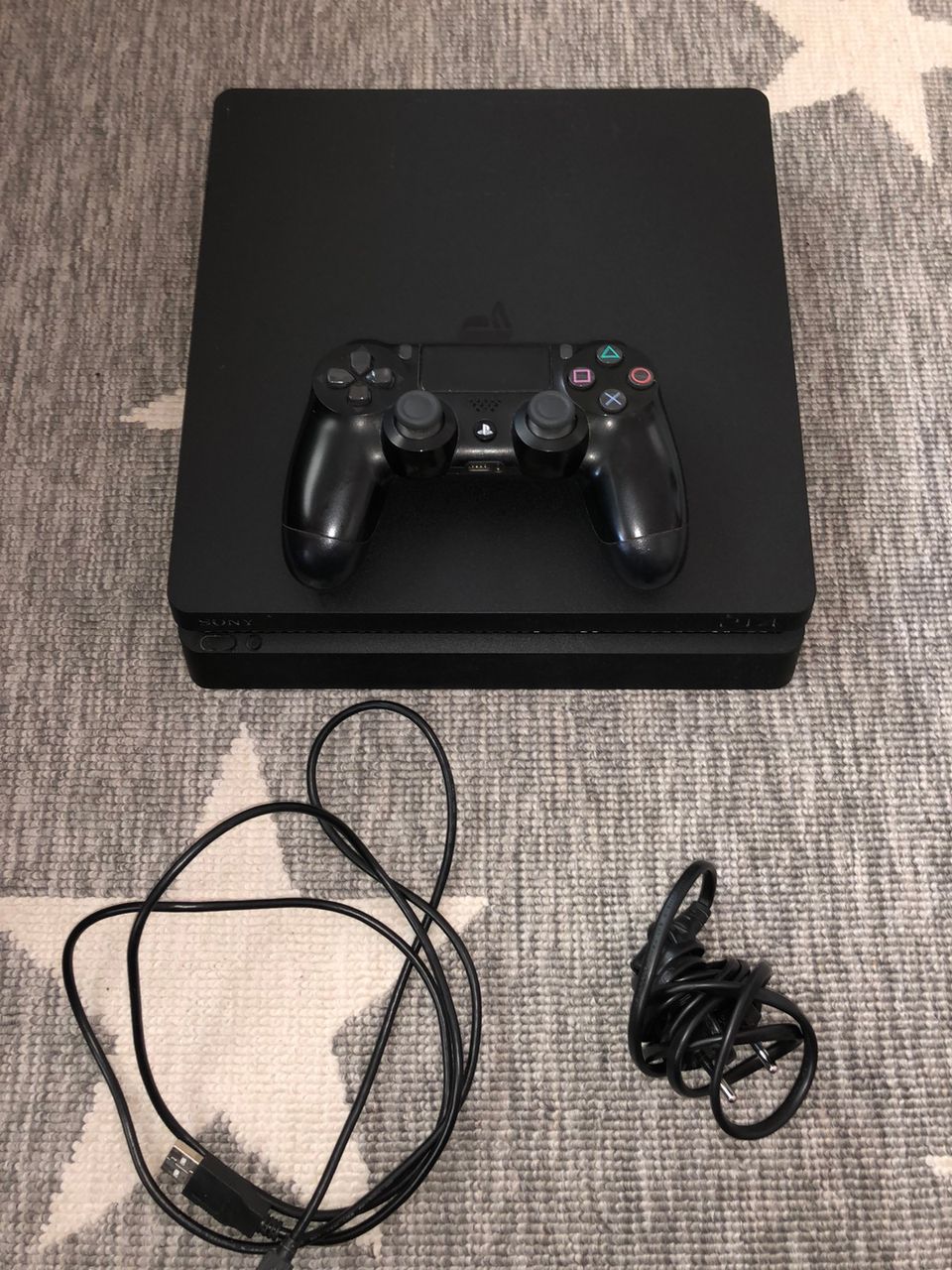 Playstation 4 Slim 1TB