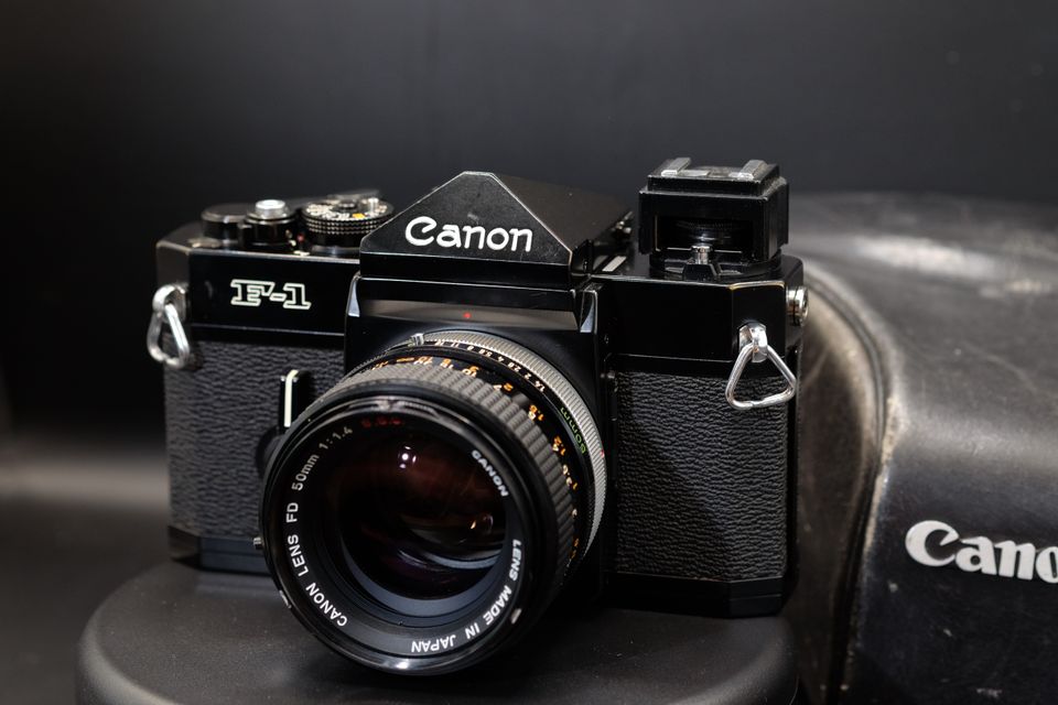 Canon F-1 + 50mm f1.4 SSC