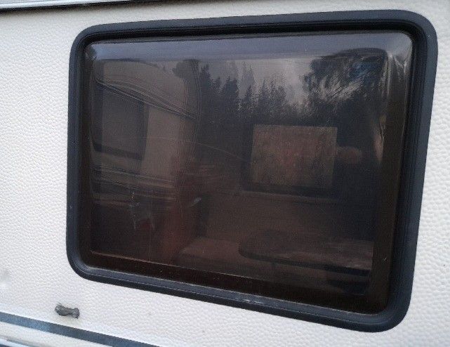 2 kpl hobby ikkuna 88,5×54cm