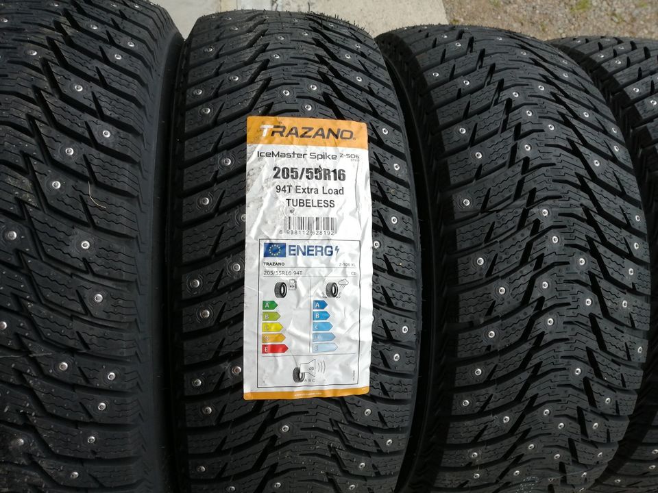 Uudet 205/55R16 nastarenkaat sis vannetyöt